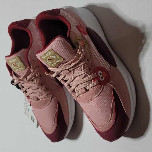 PUMA BIG KID PINK SNEAKERS  BURGUNDY RS 9.8 SESAME STREET 50TH ANNIVERSARY SZ 7 - Picture 12 of 12